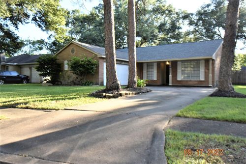 1911 Westlake Rd, Houston, TX, 77062-6121 | Card Image