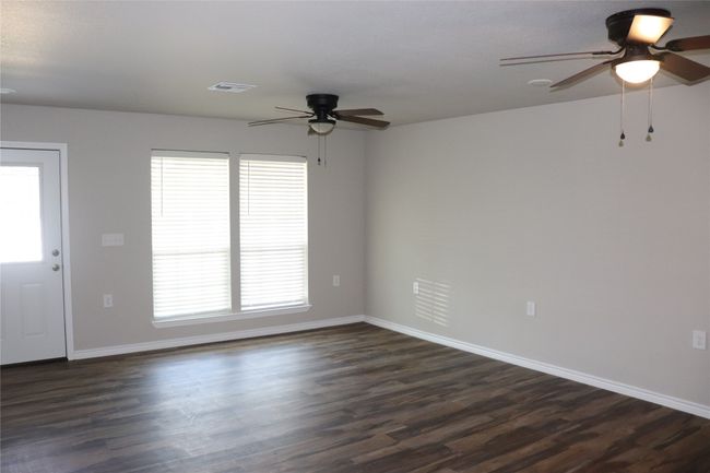 324 W Labadie Ave, House other with 3 bedrooms, 2 bathrooms and null parking in De Leon TX | Image 15