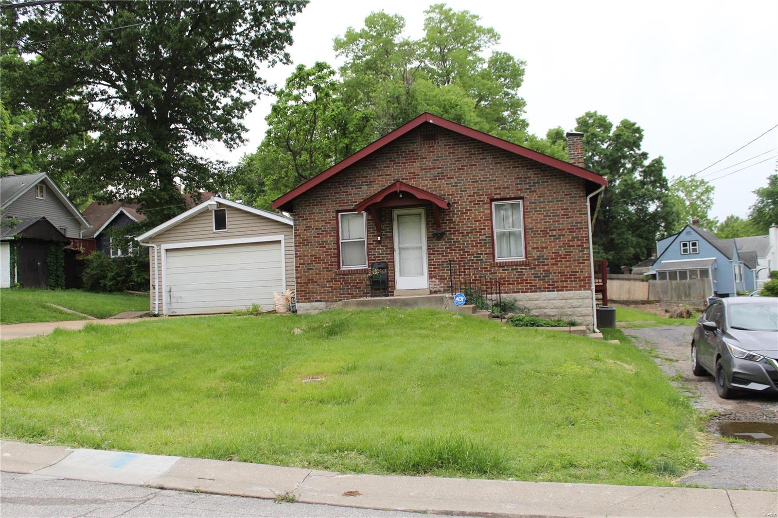 Trumbell Ave, Saint Louis, MO 63121