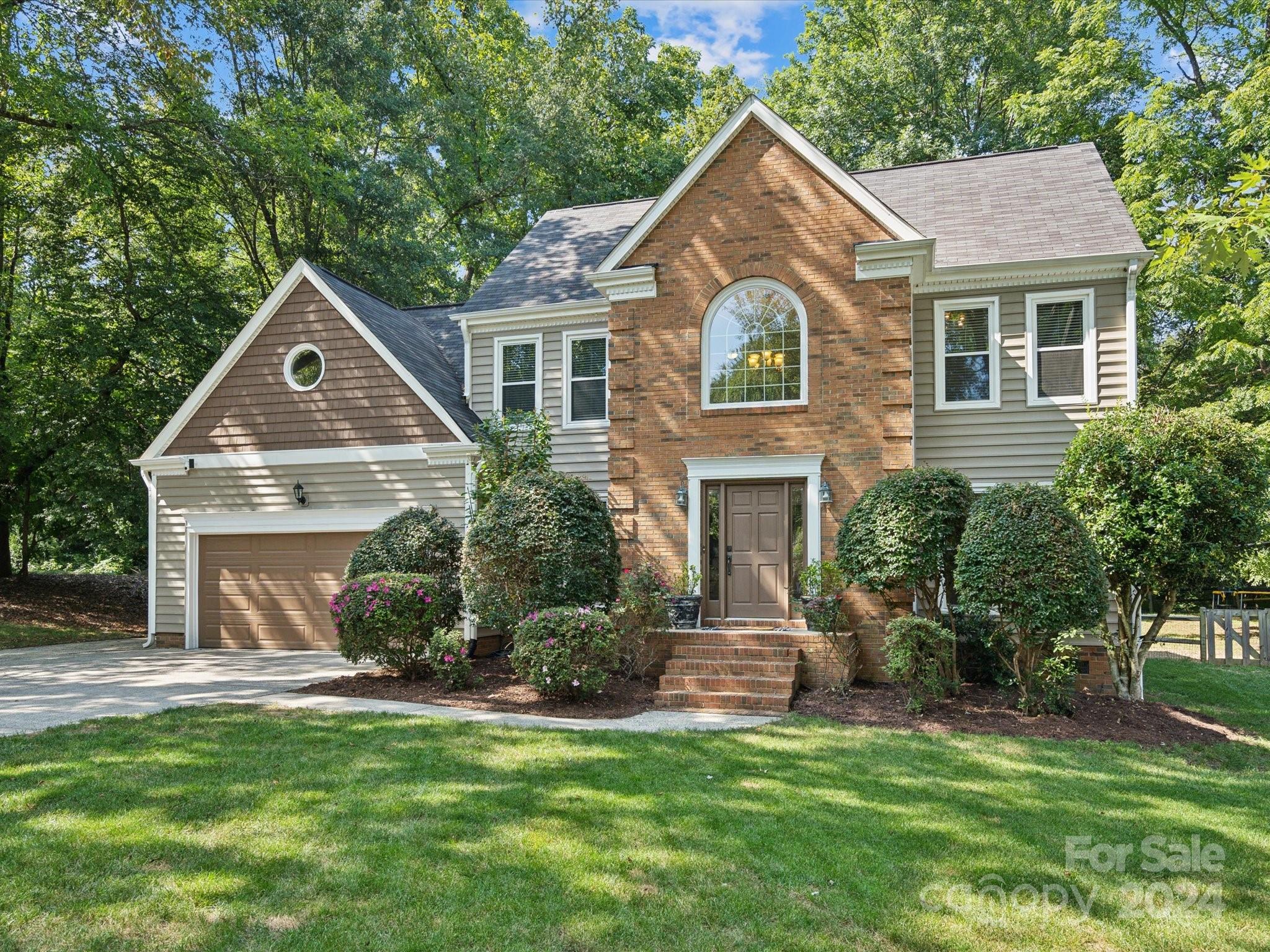 Sweet Oak Ct, Charlotte, NC 28210