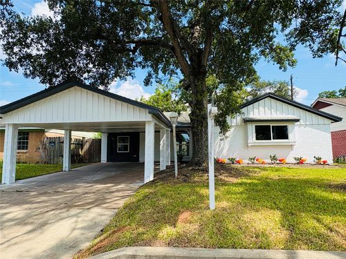 3726 Heatherbrook Dr, Houston, TX, 77045-5619 | Card Image