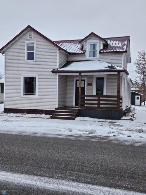 105 1st St Nw, Ulen, MN, 56585 | Card Image
