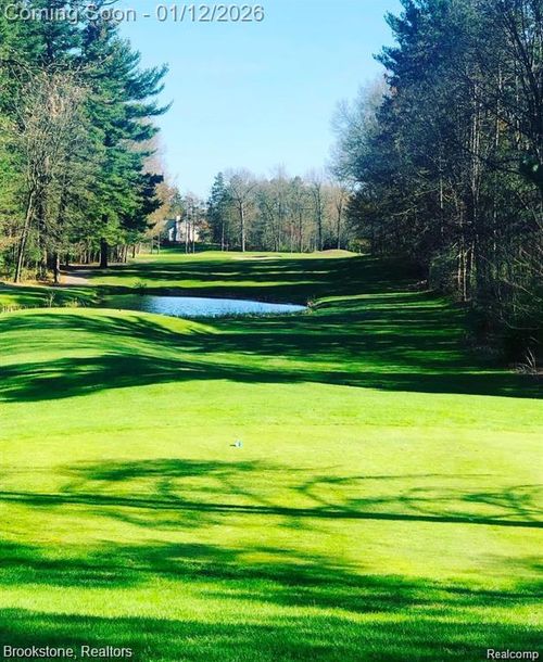 2500 Whispering Pines Dr, Pinckney, MI, 48169-8872 | Card Image