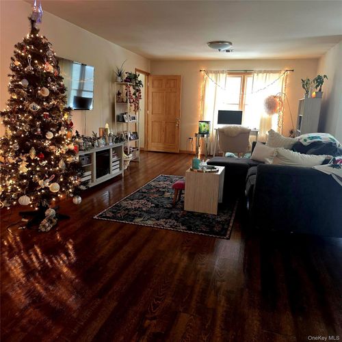 85 Swinging Bridge Estate Rd, Monticello, NY, 12701-4018 | Card Image