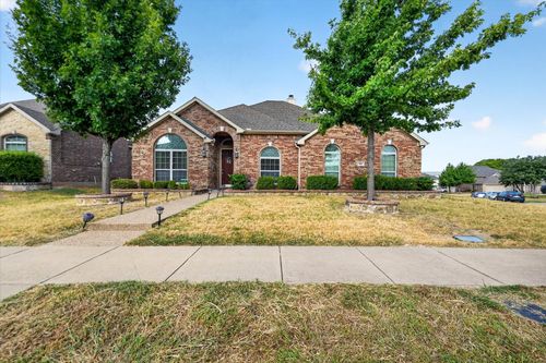 902 Nikki Drive, Cedar Hill, TX, 75104 | Card Image