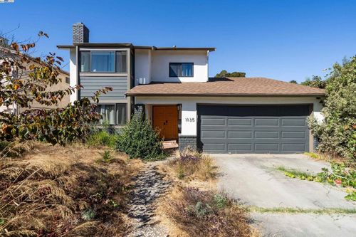 1135 Linden St, Oakland, CA, 94607-2729 | Card Image