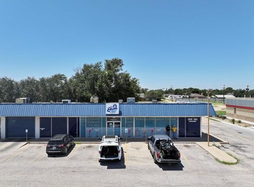 1215 N Midkiff Rd, Midland, TX, 79701-2154 | Card Image