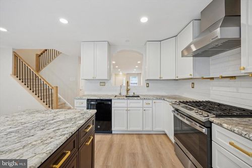 506 Jason Dr, SOUTHAMPTON, PA, 18966-4067 | Card Image