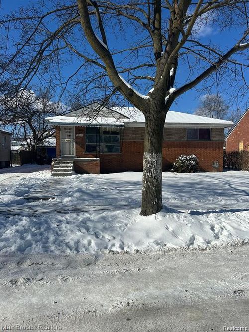 17871 Arlington St, Detroit, MI, 48212-1045 | Card Image