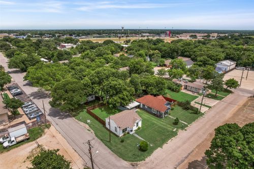 203 Wilson Street, Cedar Hill, TX, 75104 | Card Image