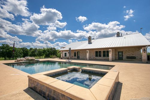 9560 Old Colony Line Rd, Dale, TX, 78616-2643 | Card Image