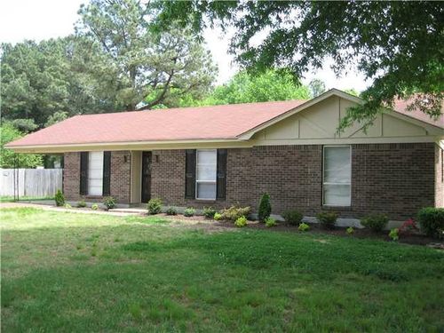 4136 Raintree Cv, Memphis, TN, 38115-6316 | Card Image