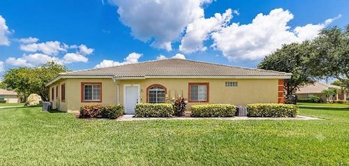 305 Port Pleasant Dr, Poinciana, FL, 34759-5504 | Card Image