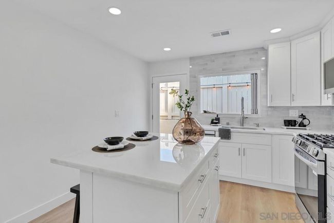 1929 Missouri St, House other with 3 bedrooms, 2 bathrooms and 2 parking in San Diego CA | Image 12
