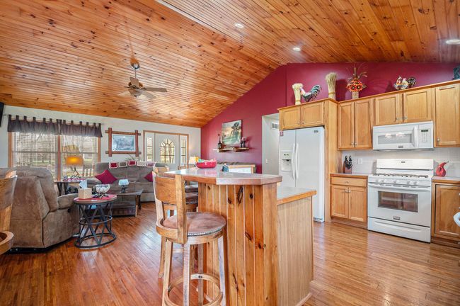 11496 4 Mile Rd, House other with 4 bedrooms, 4 bathrooms and null parking in Belding MI | Image 12