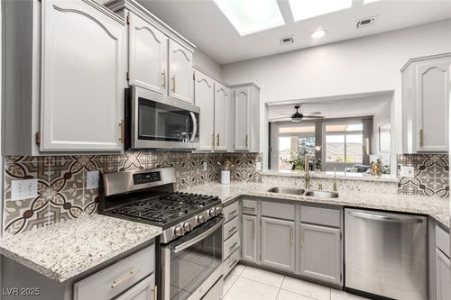 1002-3374 Pheasant Canyon Way, Laughlin, NV, 89029-0252 | Card Image