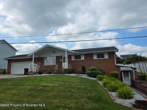 96 W Swallow St, Olyphant, PA, 18447-1736 | Card Image