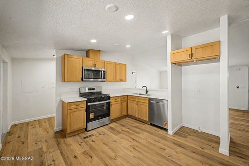 3520 W Cantaloupe Drive, Tucson, AZ, 85741 | Card Image
