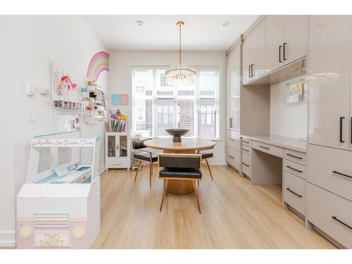 11-15588 32 Ave, Surrey, BC, V3Z0G3 | Card Image