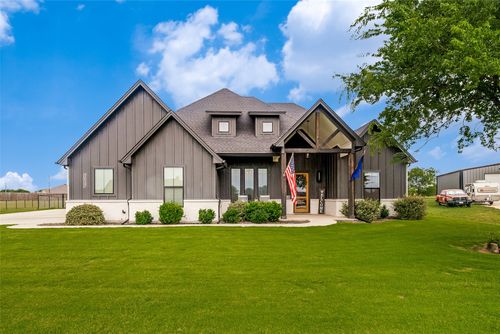 2037 Sunset Ridge Dr, Weatherford, TX, 76087-8039 | Card Image