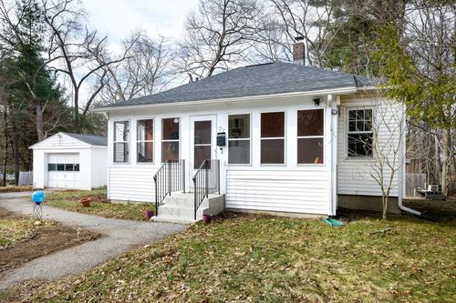22 Quobaug Ave, Oxford, MA, 01540-2121 | Card Image