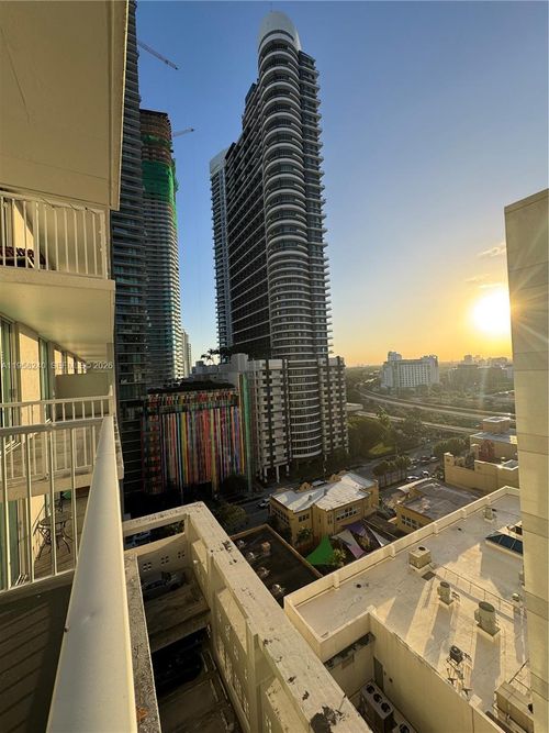 apt-1313-1250 S Miami Ave, Miami, FL, 33130-4107 | Card Image