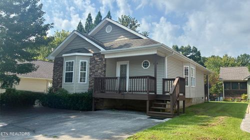 2708 Cobblestone Drive, Pigeon Forge, TN, 37863 | Card Image
