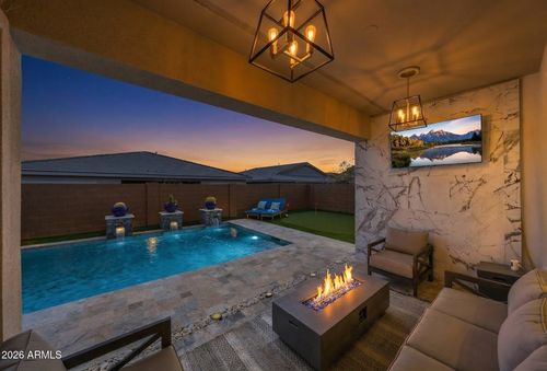 2831 E Robin Ln, Phoenix, AZ, 85050-8282 | Card Image