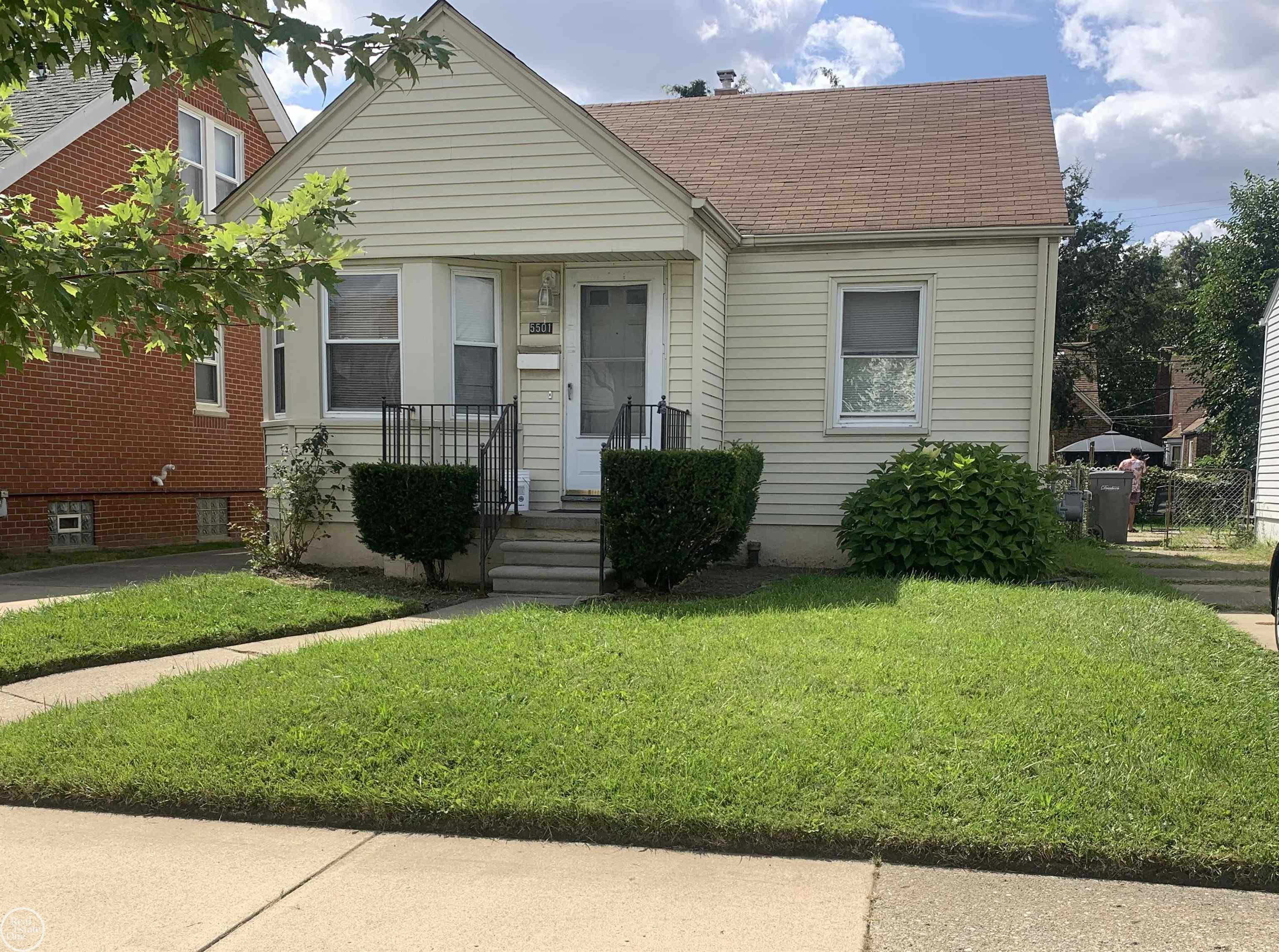 Kenilworth St, Dearborn, MI 48126
