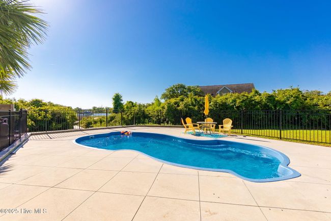 111 Magens Ct E, House other with 4 bedrooms, 4 bathrooms and 2 parking in Cedar Point NC | Image 48