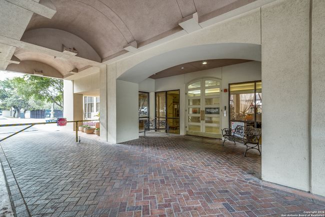 APT-301 - 7701 Wurzbach Rd, Condo with 2 bedrooms, 2 bathrooms and null parking in San Antonio TX | Image 4