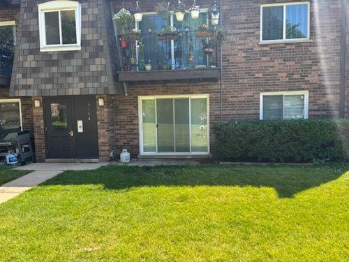 1s-9388 Bay Colony Dr, Des Plaines, IL, 60016-3770 | Card Image