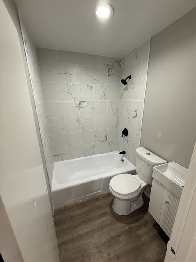 APT-3C - 83 Haven St, Condo with 2 bedrooms, 1 bathrooms and null parking in Reading MA | Image 6