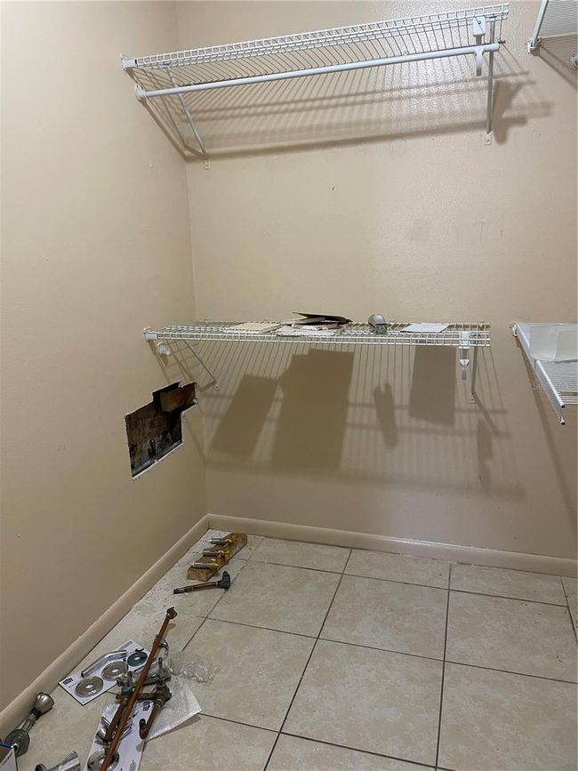 3807 Sw 143 Rd Lane Rd, House other with 2 bedrooms, 2 bathrooms and null parking in OCALA FL | Image 8