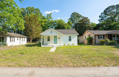 906 Gladstone St, Florence, SC, 29501-2332 | Card Image