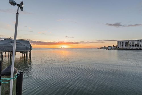 2484 Baywood Dr W, DUNEDIN, FL, 34698-2013 | Card Image
