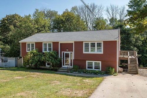 8 Old County Rd, Amesbury, MA, 01913-2028 | Card Image