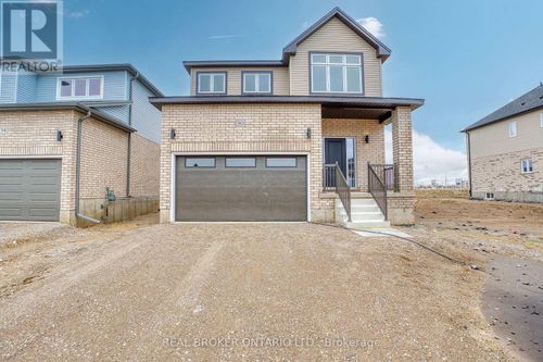 46 Ford Dr, Stratford, ON, N5A0L3 | Card Image