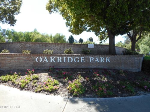 1472 Oakridge Park Rd, Santa Maria, CA, 93455-4562 | Card Image