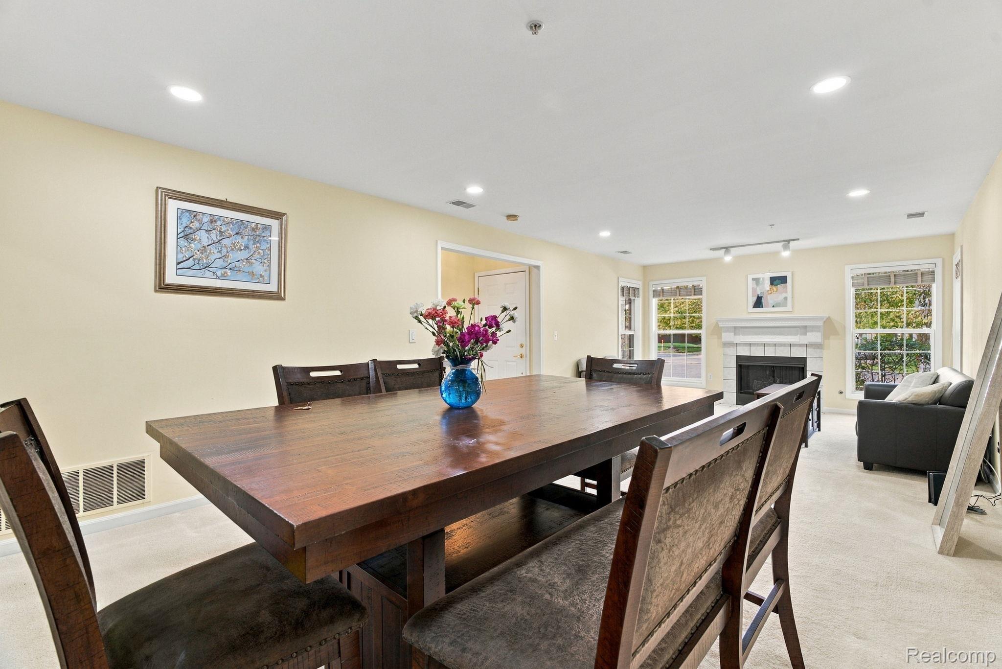 Residential Lease in Novi 5
