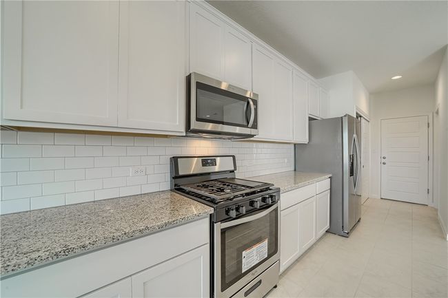 307 Cold Spring Loop, House other with 3 bedrooms, 2 bathrooms and 3 parking in Bastrop TX | Image 10