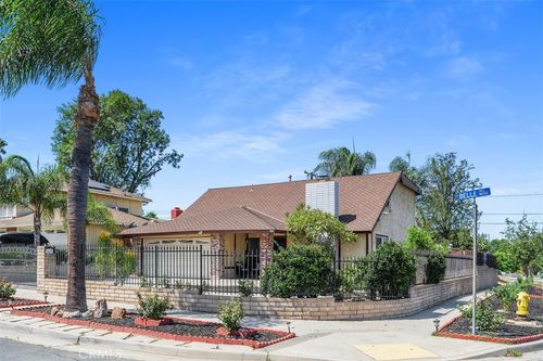 1650 S Belle Ave, Corona, CA, 92882-4803 | Card Image