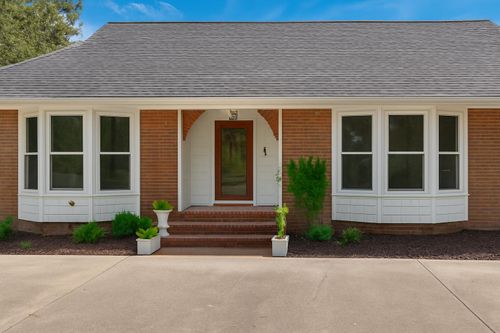 415 Victory Dr, Waynesboro, GA, 30830-1564 | Card Image