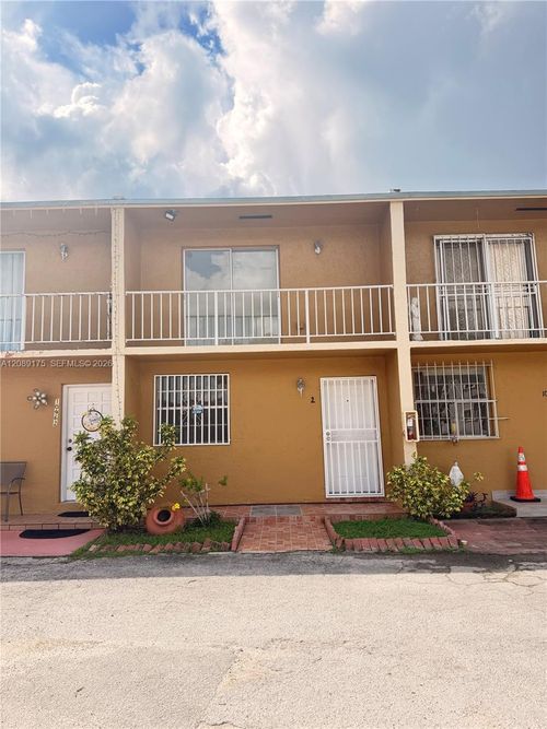 i2-10962 Sw 4th St, Miami, FL, 33174-1308 | Card Image