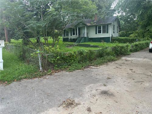 556 Church St Nw, Atlanta, GA, 30318-6239 | Card Image