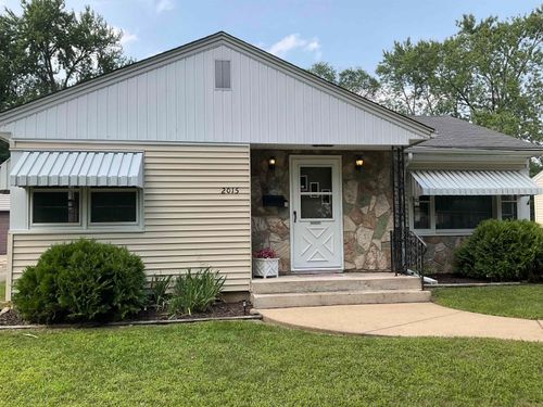 2015 Dresden Ave, Rockford, IL, 61103-3818 | Card Image