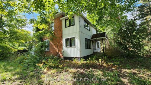 26 Lakeshore Rd W, Oro Medonte, ON, L0L2E0 | Card Image