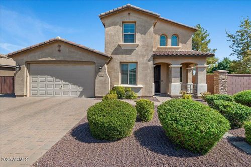 62 W Hackberry Ave, San Tan Valley, AZ, 85140-7952 | Card Image