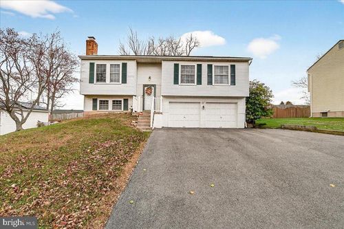 25109 Chimney House Ct, DAMASCUS, MD, 20872-2357 | Card Image