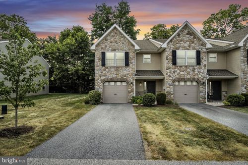 343 Melbourne Ln, MECHANICSBURG, PA, 17055-6626 | Card Image